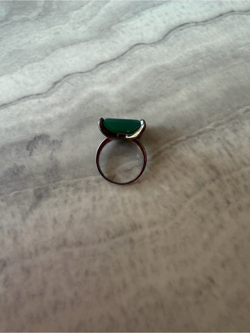 Green Onyx Square Statement Ring - Picture 5 of 7